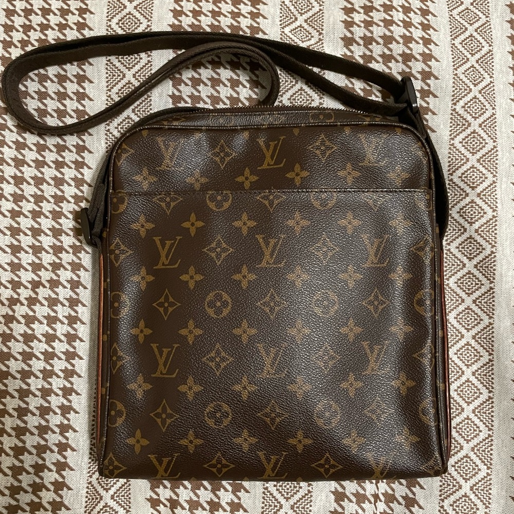 Louis Vuitton monogram PM messenger